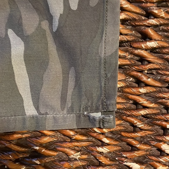 Wit&Wisdom - Picture 5 of 5